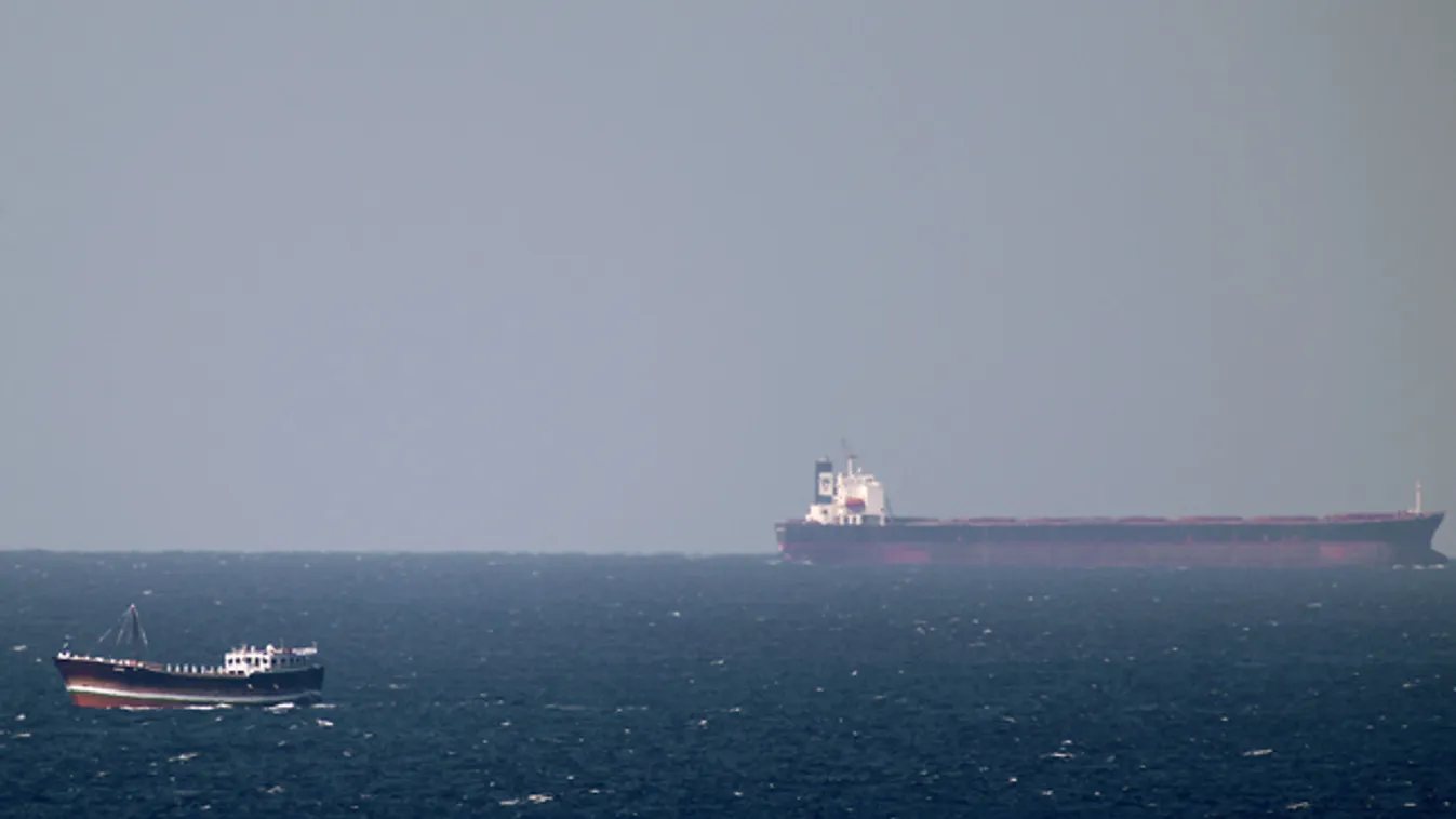 Hormuzi szoros, olajszállító tanker, tankhajó, feszültség a perzsa-öbölben, katonai konfliktus 