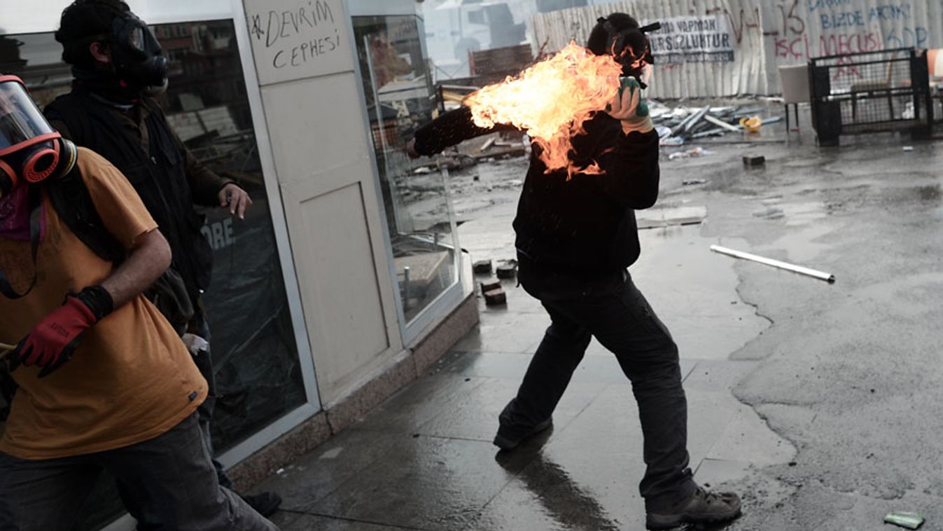 törökország, tüntetések, demonstráció, taksim, összecsapás a rendőrökkel