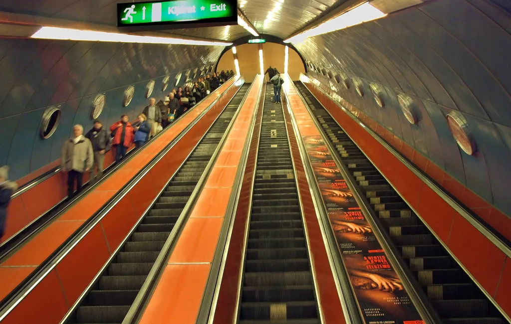 metró 50 éves galéria 