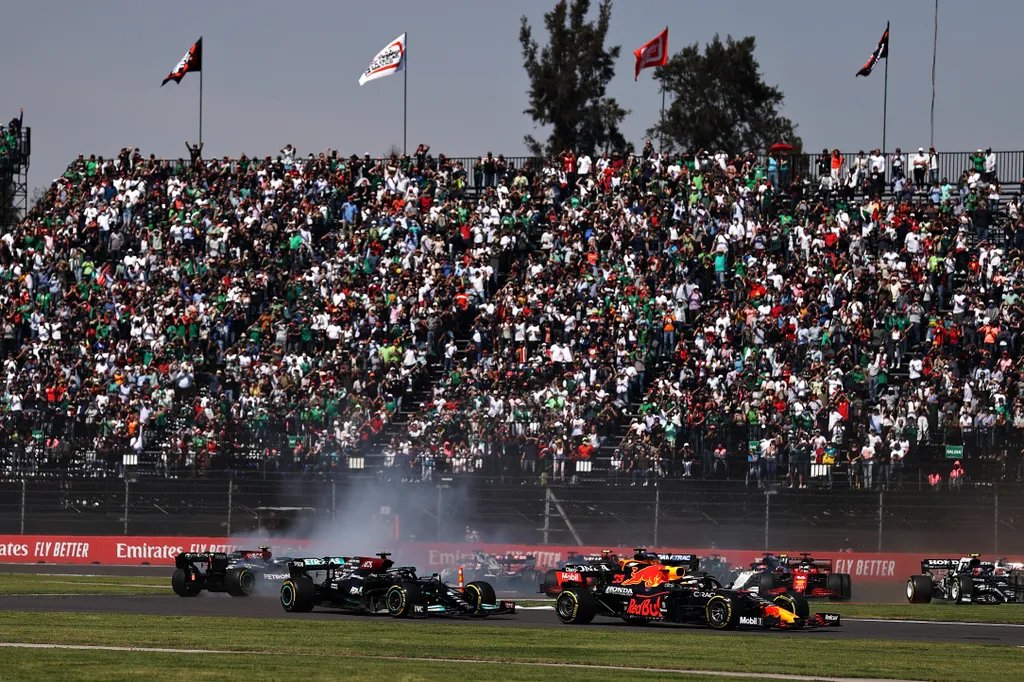 Forma-1, Mexikóvárosi Nagydíj, rajt, Verstappen, Red Bull, Hamilton, Mercedes 