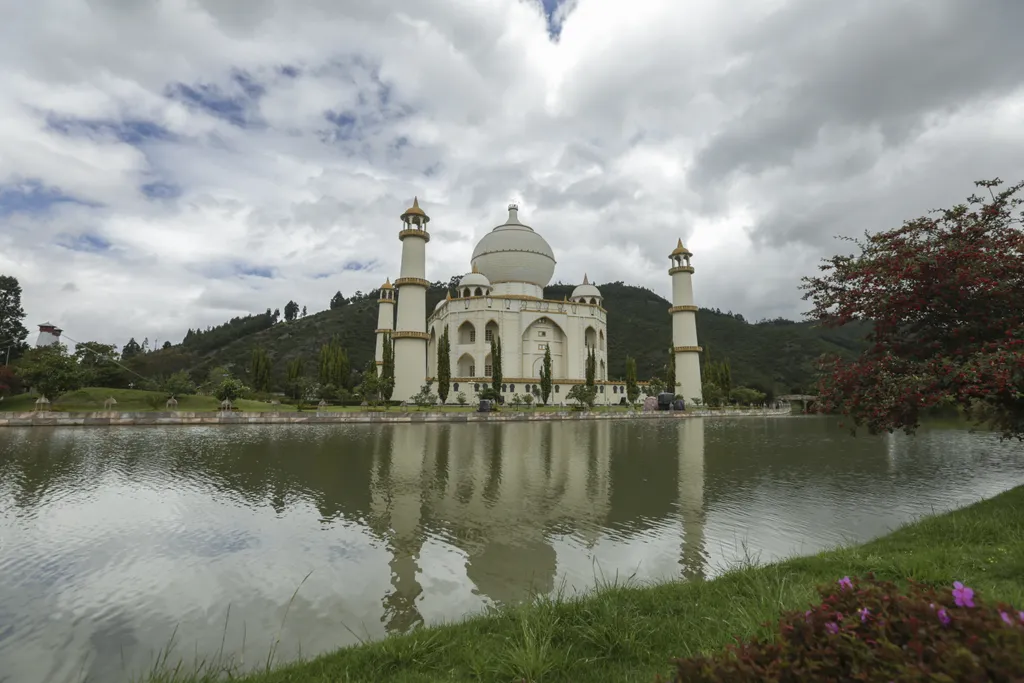 Colombia’s Taj Mahal Colombia,Jaime Duque Park, Tádzs Mahal Kolumbia Tocancipa 