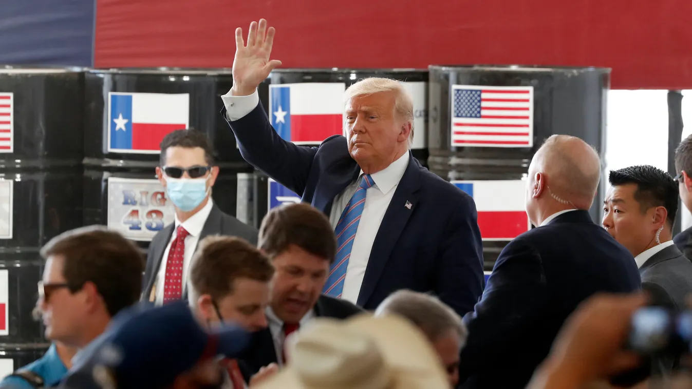 TRUMP, Donald Midland, 2020. július 30.
Donald Trump amerikai elnök látogatást tesz a Double Eagle Energy olajkitermelő cég Texas állambeli Midlandban lévő üzemében 2020. július 29-én. Az elnökválasztást november 3-án tartják az Egyesült Államokban.
MTI/A