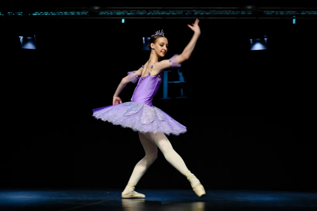 PRANGOVA, Marija balerina balett-táncos CSELEKVÉS egész alakos fotó FOTÓ KÉPKIVÁGÁS Közéleti személyiség foglalkozása művész SZEMÉLY táncol, Balett, Veszprém, 2023. június 26., Magyar Nemzeti Balettintézet igazgatója, Hungarian Ballet Grand Prix 