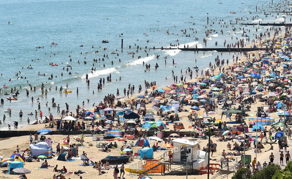 Bournemouth beach strand 