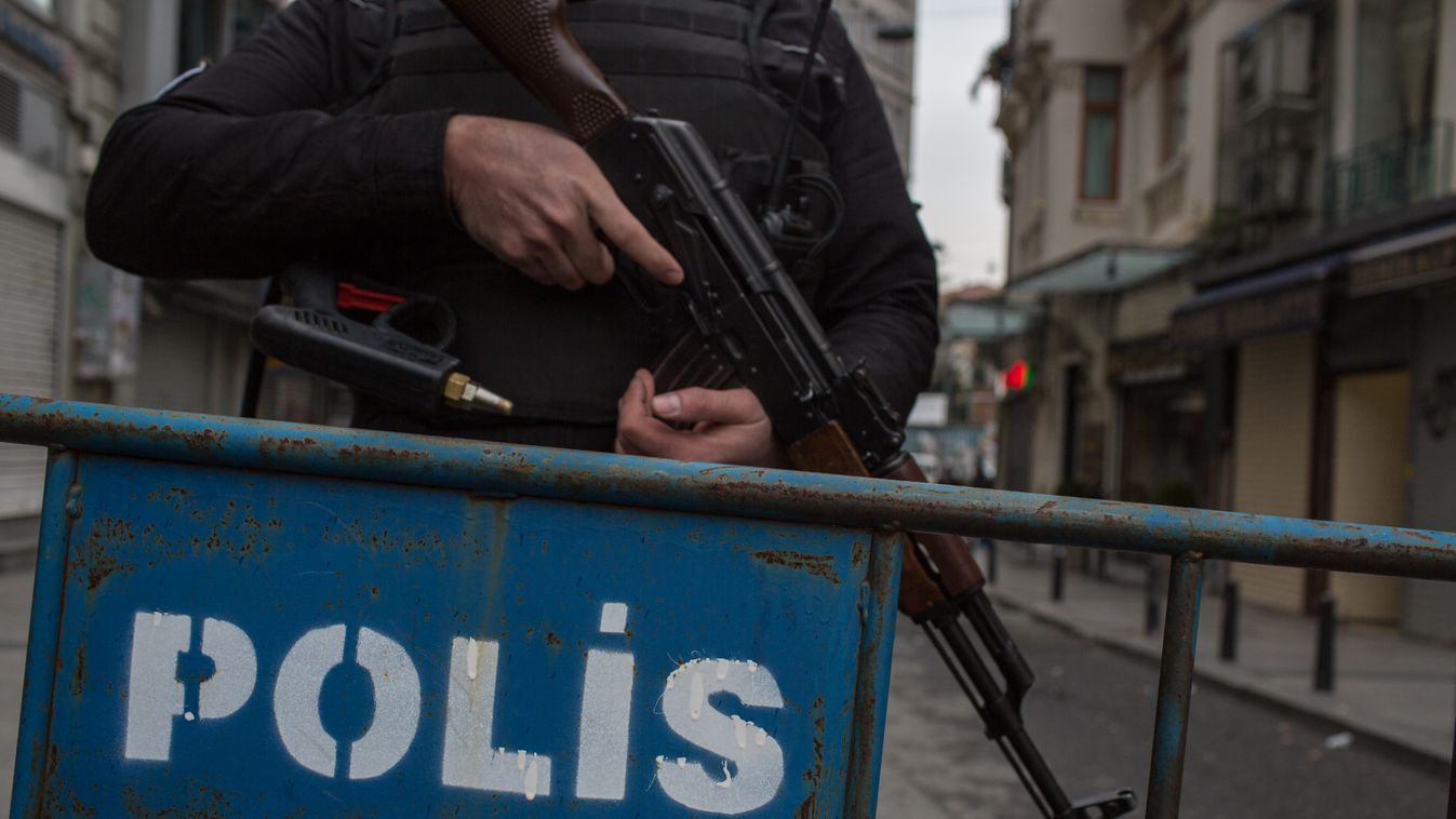Turkey: Police secure the area following a suicide bombing in Istanbul SQUARE FORMAT 