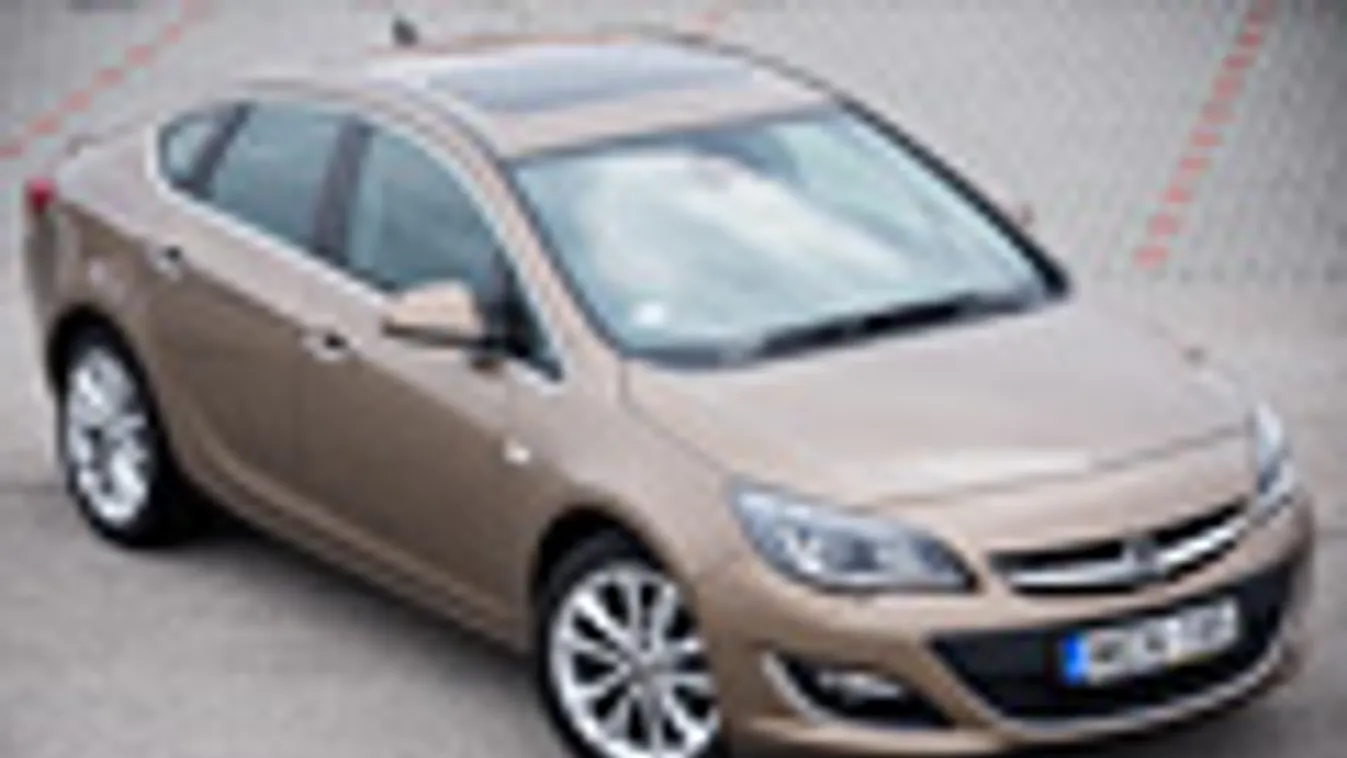 Opel Astra Sedan menetpróba