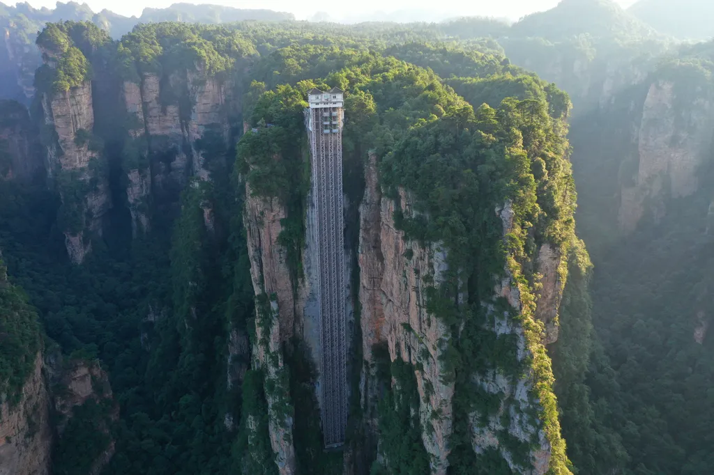 Zhangjiajie, Bailong Elevator, Bailong, elevátor, lift, felvonó, hegyi, kültéri, kínai, kína, hegy 