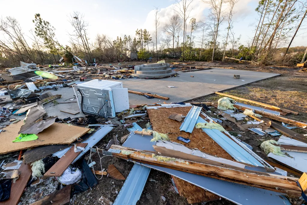 Tornádó tombolt az Egyesült Államokban
Egy ház maradványai az Alabama állambeli Prattville-ben 2023. január 12-én, miután egy hatalmas viharrendszer tornádói pusztítottak az Egyesült Államok délkeleti államaiban, Alabamában és Georgiában. Legalább hét emb