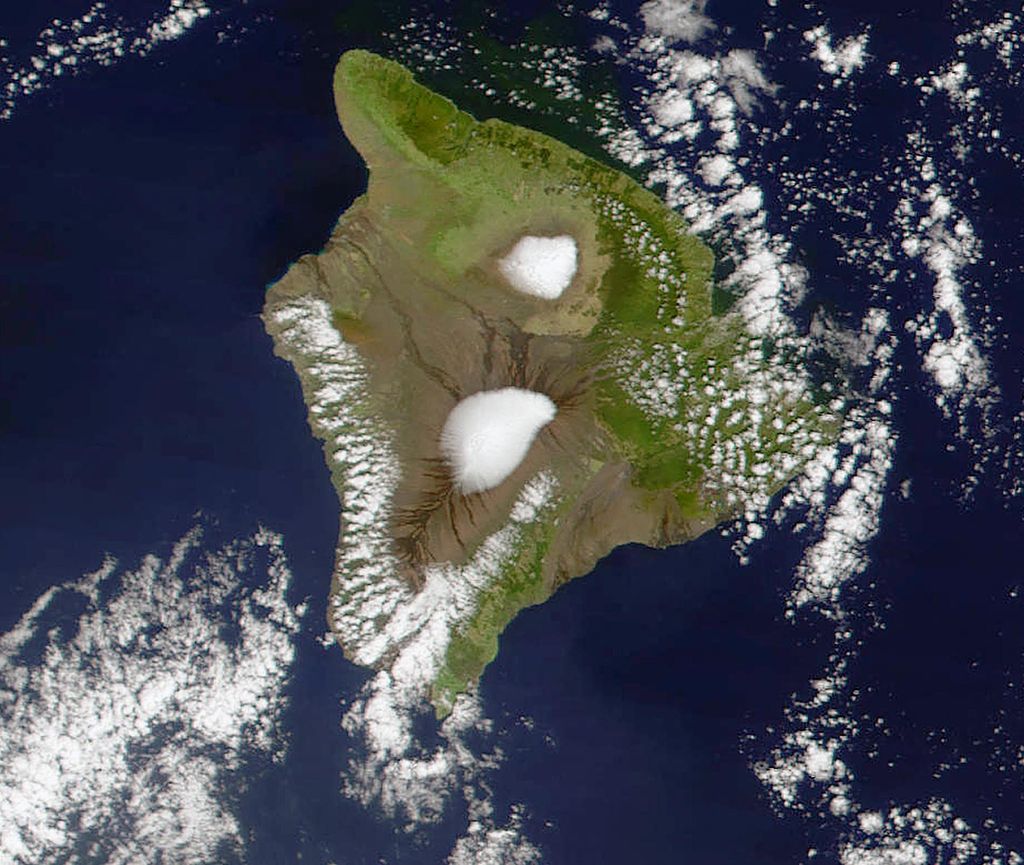 Mauna Kea, Hawaii, tűzhányó, obszervatórium,  US-HAWAII-SNOW-SATELLITE IMAGE Square Horizontal EARTH ISLAND VOLCANO CLOUD 