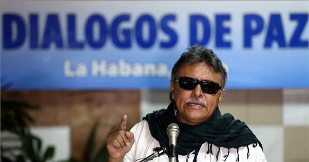 2015. szeptember 15-én Havannában készített kép Jesus Santrichról, eredeti nevén Seuxis Hernández Solartéról, a Kolumbiai Forradalmi Fegyveres Erők (FARC) nevű szélsőbaloldali gerillaszervezet 