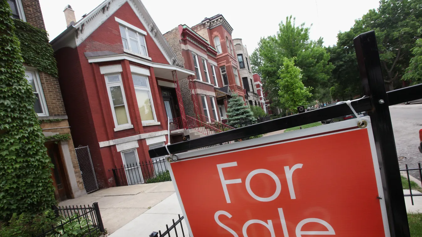 eladó tábla hirdetnek ingatlan ház lakás usa amerika Chicago, Illinois. 