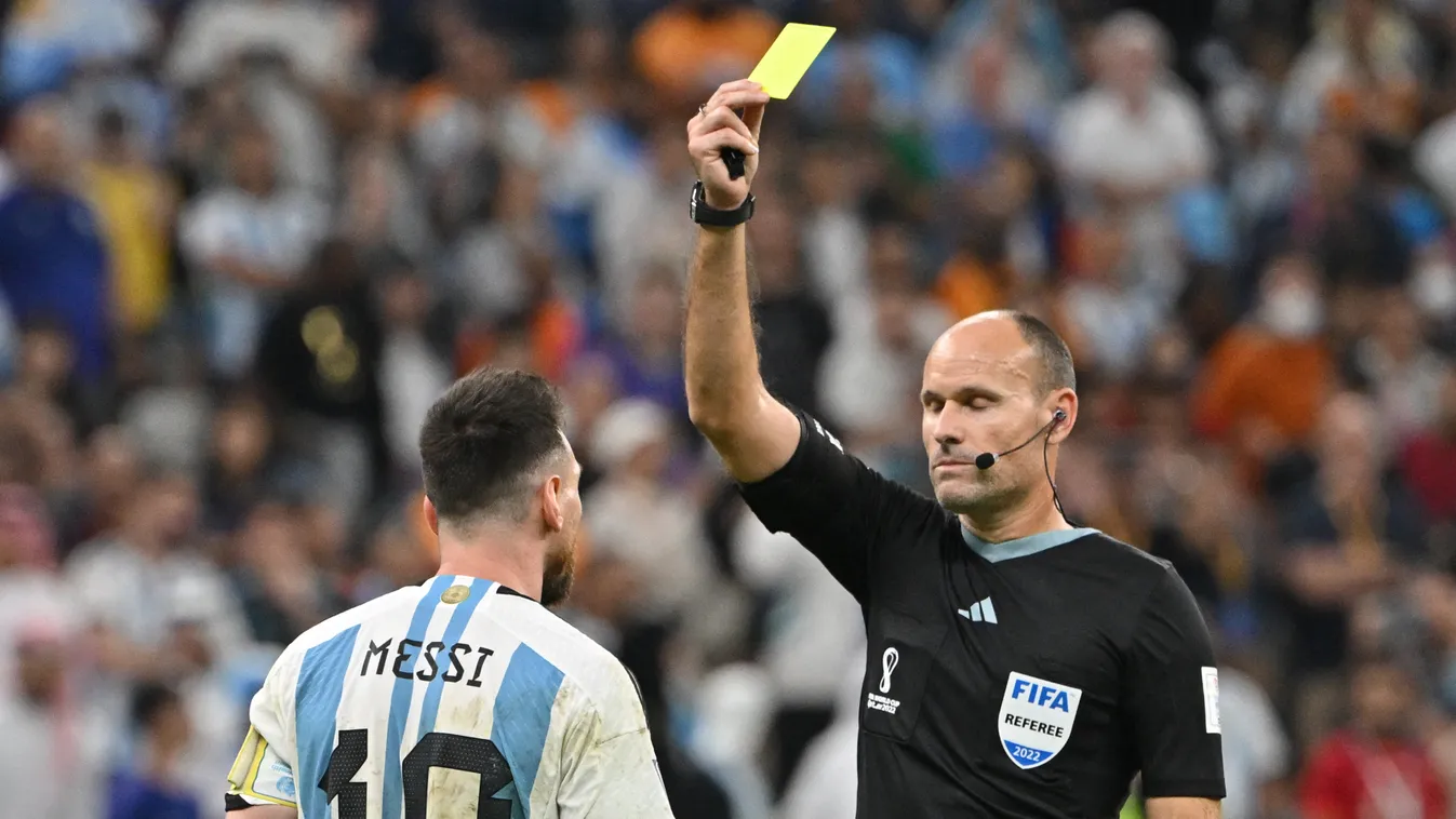 fbl TOPSHOTS Horizontal FOOTBALL REFEREE WORLD CUP QUARTER-FINAL YELLOW CARD 