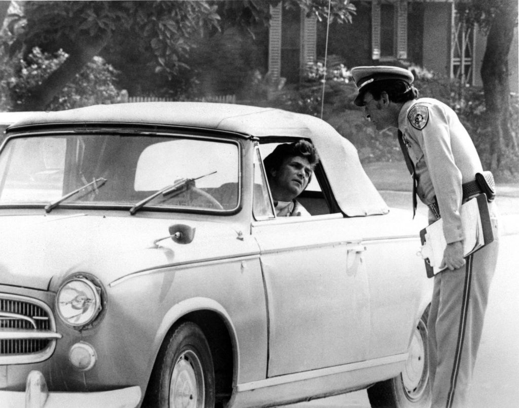 Columbo cinema USA United States America detective trench coat voiture Horizontal POLICE INSPECTOR 