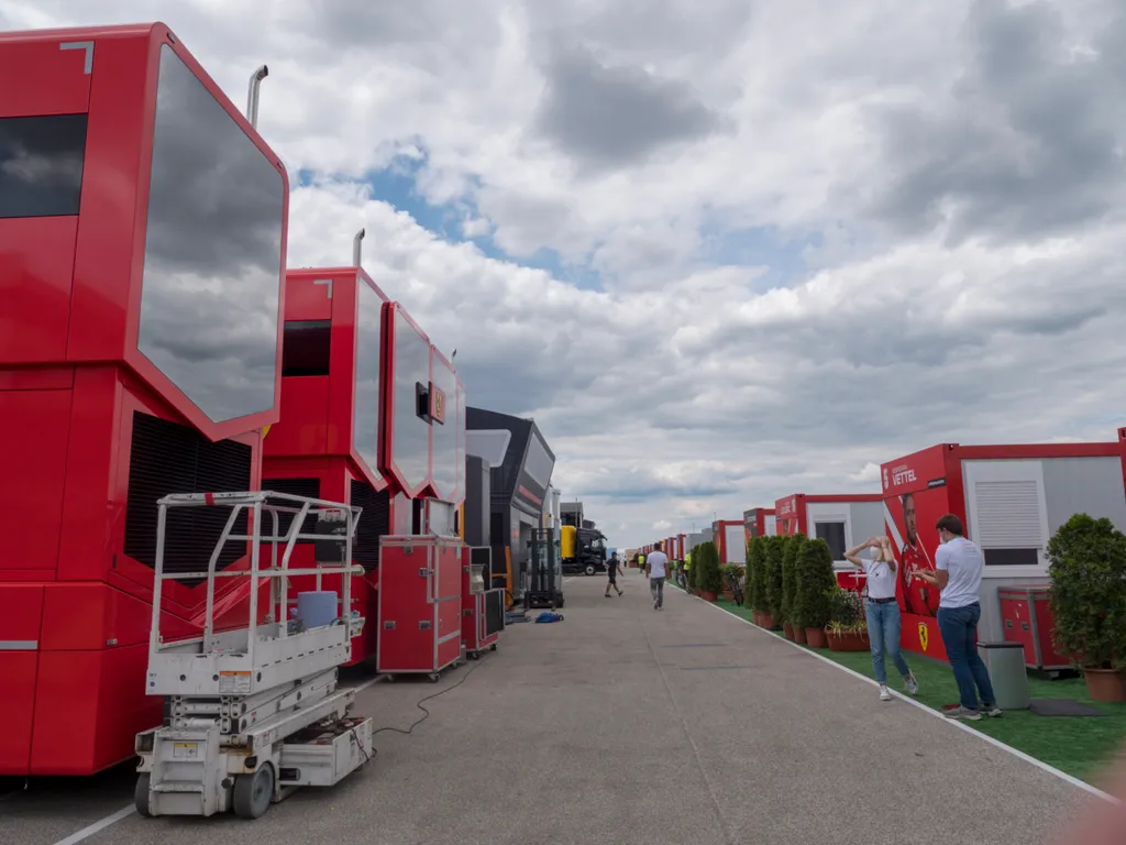 Forma-1, Magyar Nagydíj, Hungaroring paddock 