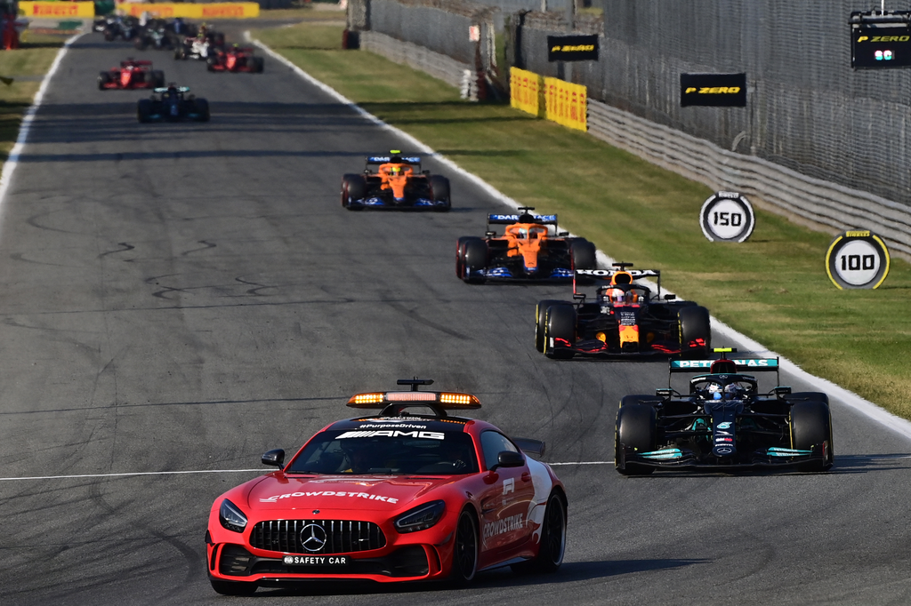 Forma-1, Valtteri Bottas, Mercedes, Max Verstappen, Red Bull, Daniel Ricciardo, Lando Norris, McLaren, Olasz Nagydíj 2021, szombat 