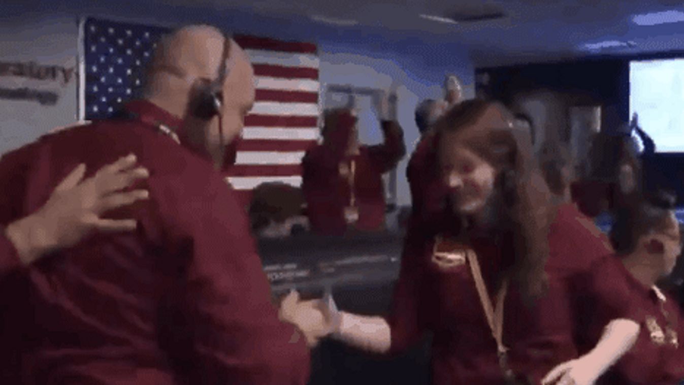 NASA marsra szállás, ünneplés gif 