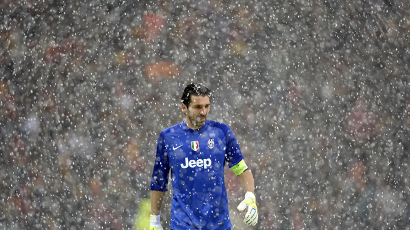 Buffon, Juventus, hó fociban
