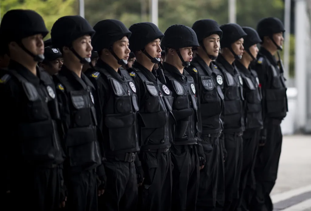 Forma-1, Kínai Nagydíj, Sanghaj, katonák 
