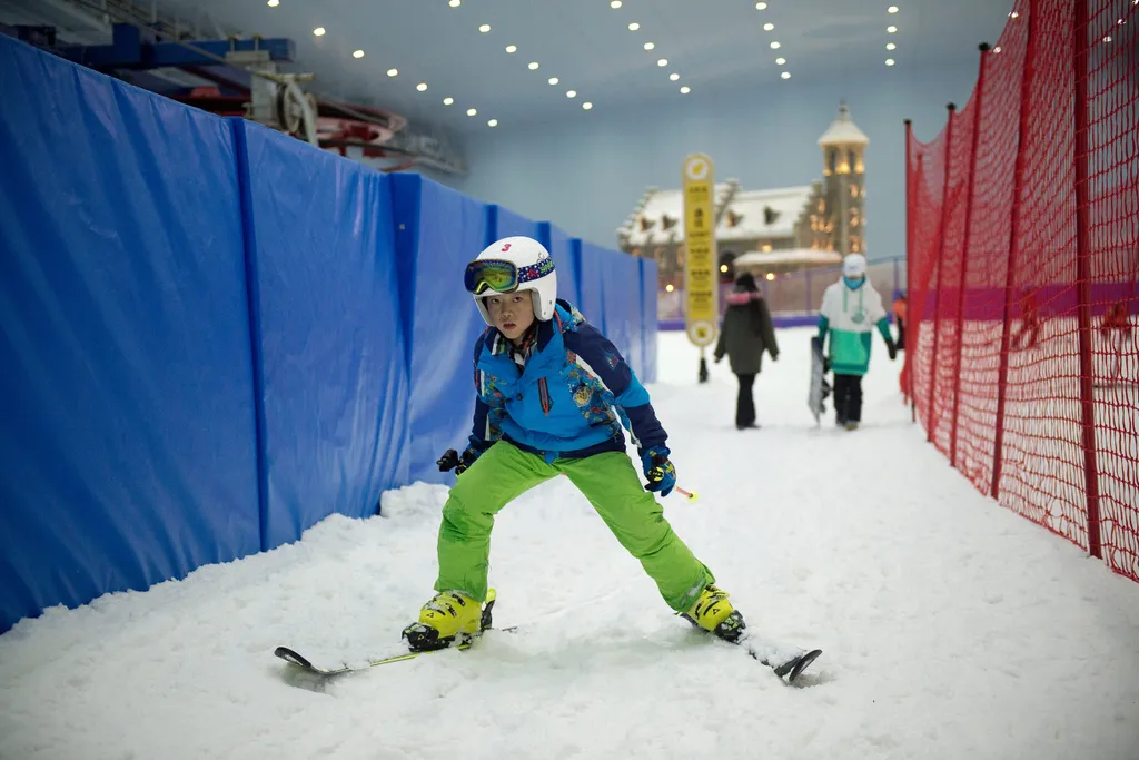 Harbin Wanda Indoor Ski and Winter Sports Resort 