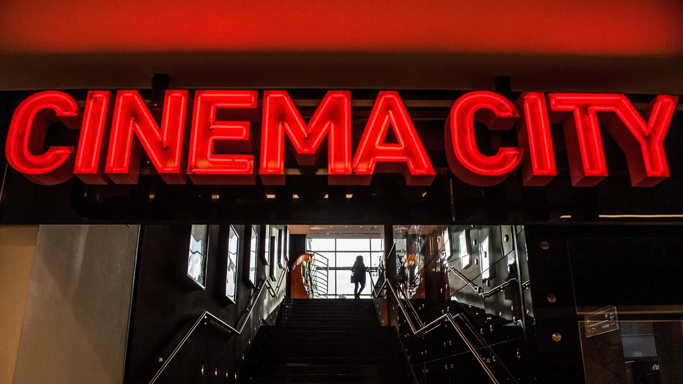Az egykori Cinema City mozi bejárata a budapesti MOM Park plázában 