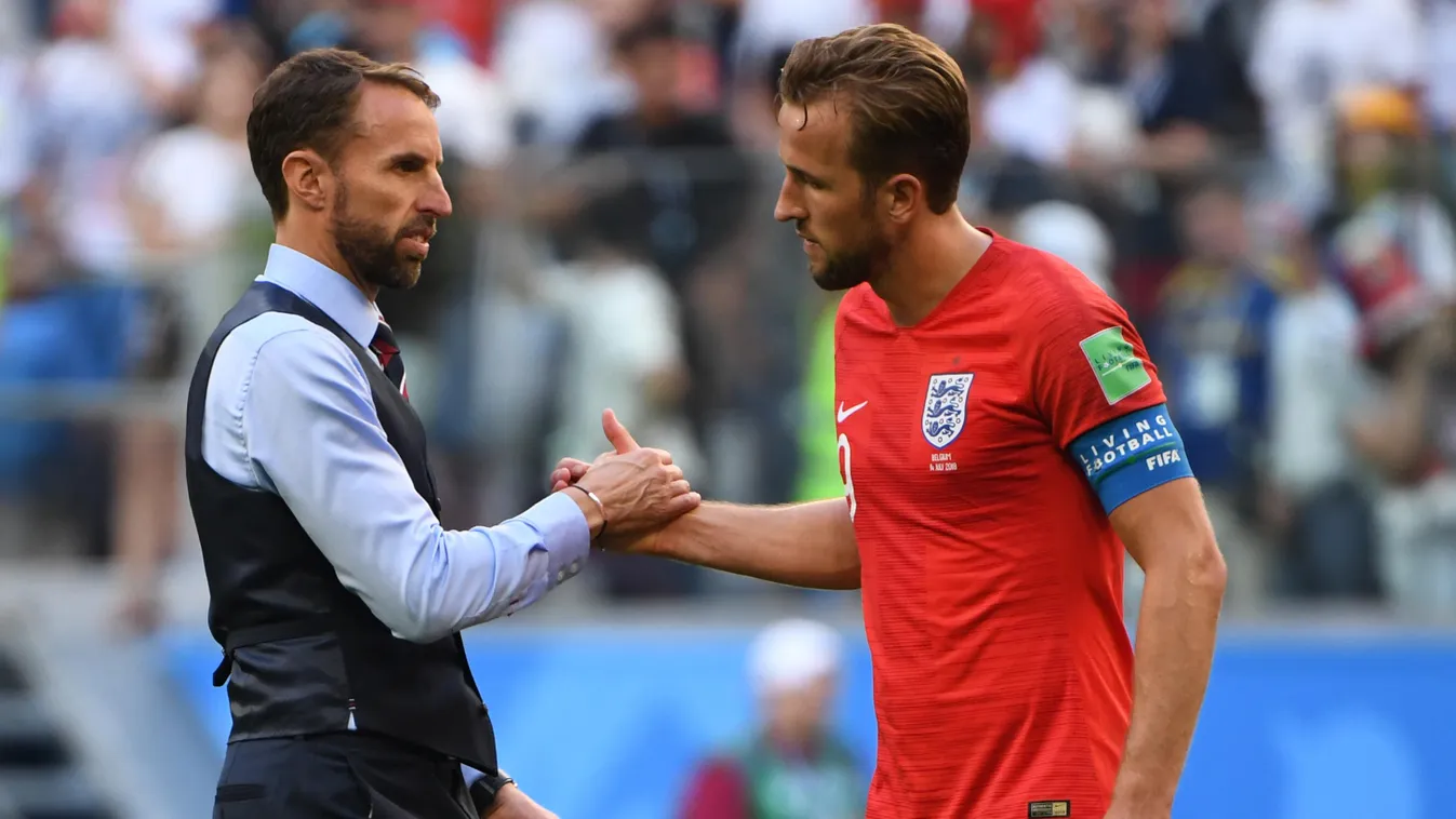 TOPSHOTS Horizontal WORLD CUP FOOTBALL AMERICAN SHOT HANDSHAKE DISAPPOINTED 