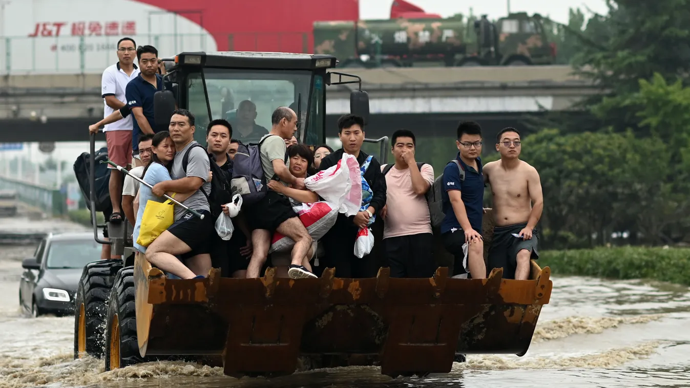 kínai áradások, víz, eső, áradás 