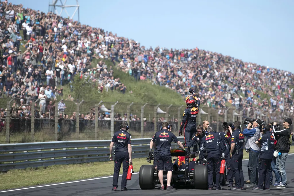 A Forma-1-es Red Bull Racing bemutatója a hollandiai Zandvoortban, Max Verstappen 