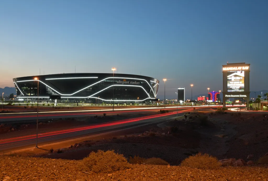 Allegiant Stadium Prepares To Host First Las Vegas Raiders Home Game GettyImageRank1 SPORT nfl TRAFFIC AMERICAN FOOTBALL interstate-15 bestof topix 