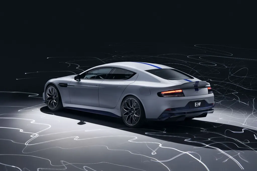 Aston Martin Rapide E, elektromos autó, elektromos Aston Martin, James Bond e-autó 