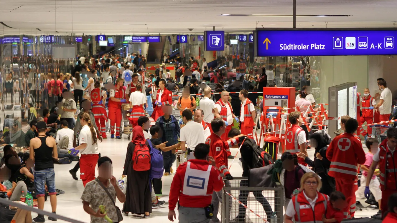 ausztria Foglalkozás illegális bevándorlás illegális bevándorló menekült mentős SZEMÉLY vasútállomás 