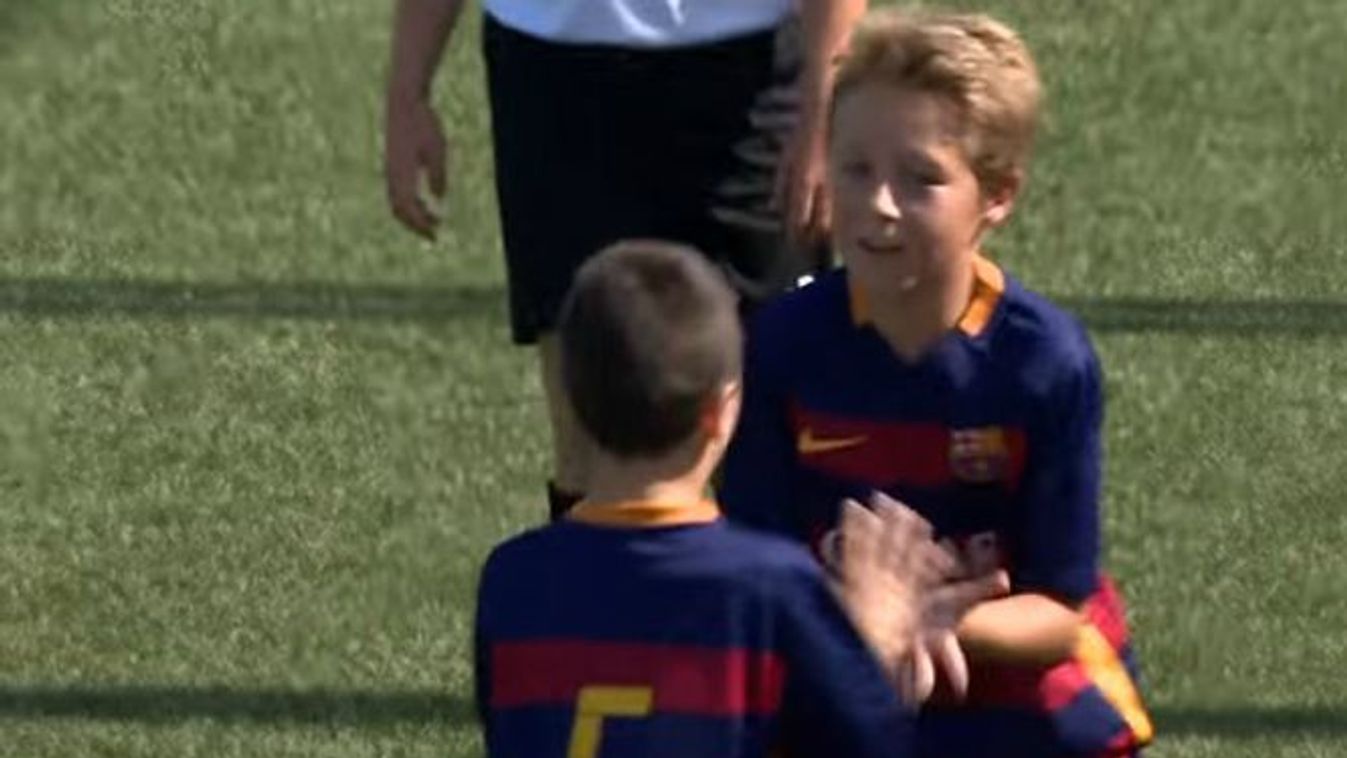 Sergi Oriol a Barcelona 11 éves játékosa, aki gyönyörű gólt szerzett 