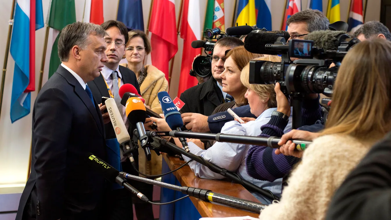 Orbán Viktor sajtótájékoztatója Brüsszelben 