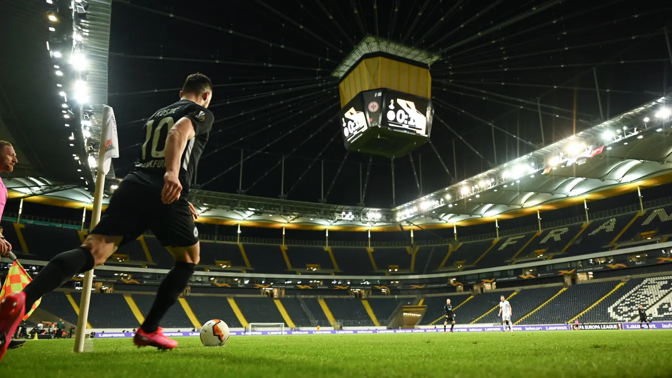 Eintracht Frankfurt - FC Basel Sports soccer European League Corner Ghost game without spectators 