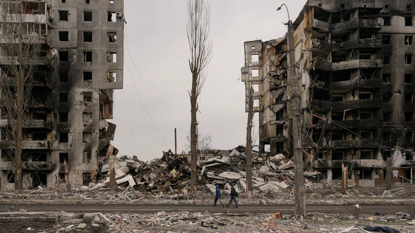 Ukrán válság 2022, ukrán, orosz, háború, orosz-ukrán háború, ukrán konfliktus, megsemmisült, megrongálódott épület, Borogyanka, Ukrajna 