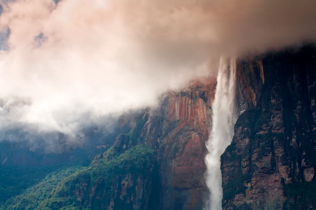 Angel vízesés, Venezuela Angel Falls, scenics travel travel destinations nature beauty in nature mountains clouds Angel Falls Canaima National Park UNESCO World 