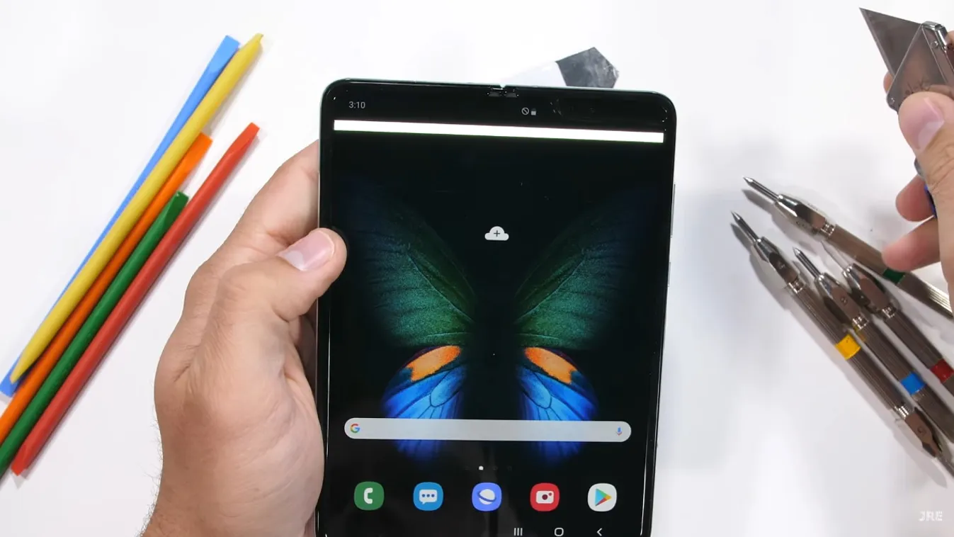 samsung galaxy fold jerryrigeverything 