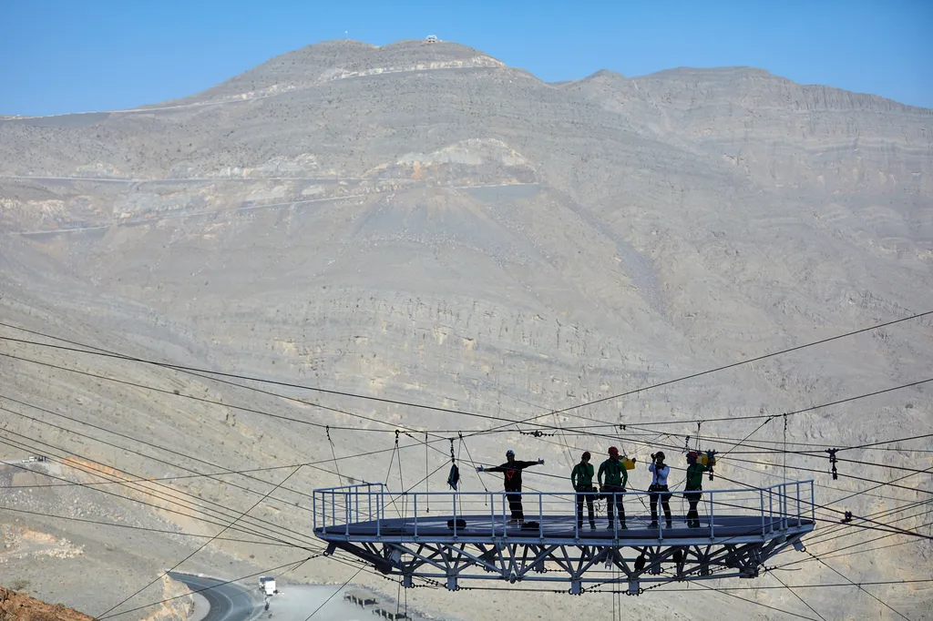 A világ leghosszabb átcsúszó kötélpályája, Egyesült Arab Emírségek, Ras Al Khaimah 