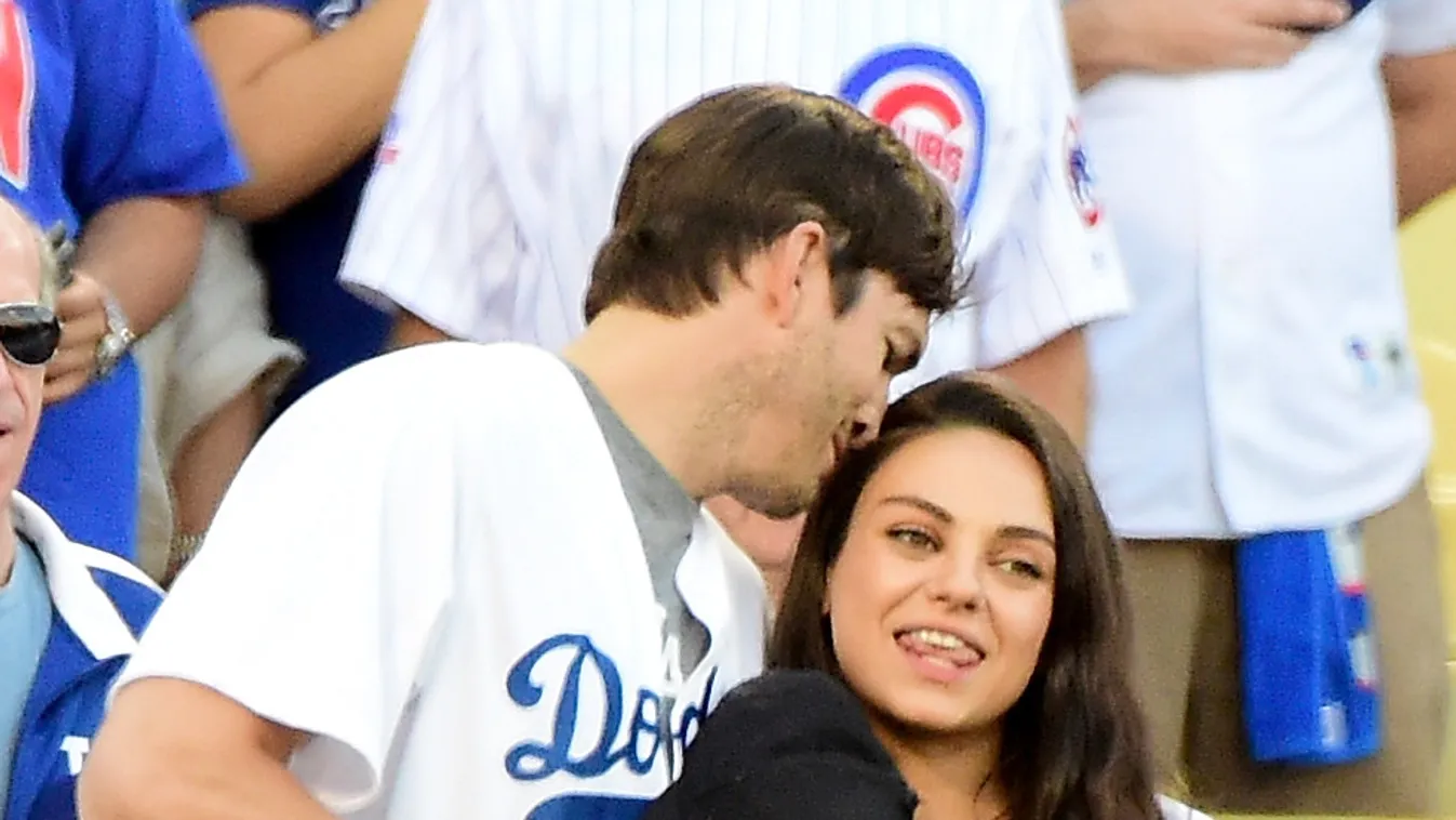 Ashton Kutcher,Mila Kunis, Chicago Cubs vs. Los Angeles Dodgers baseballmeccs 
