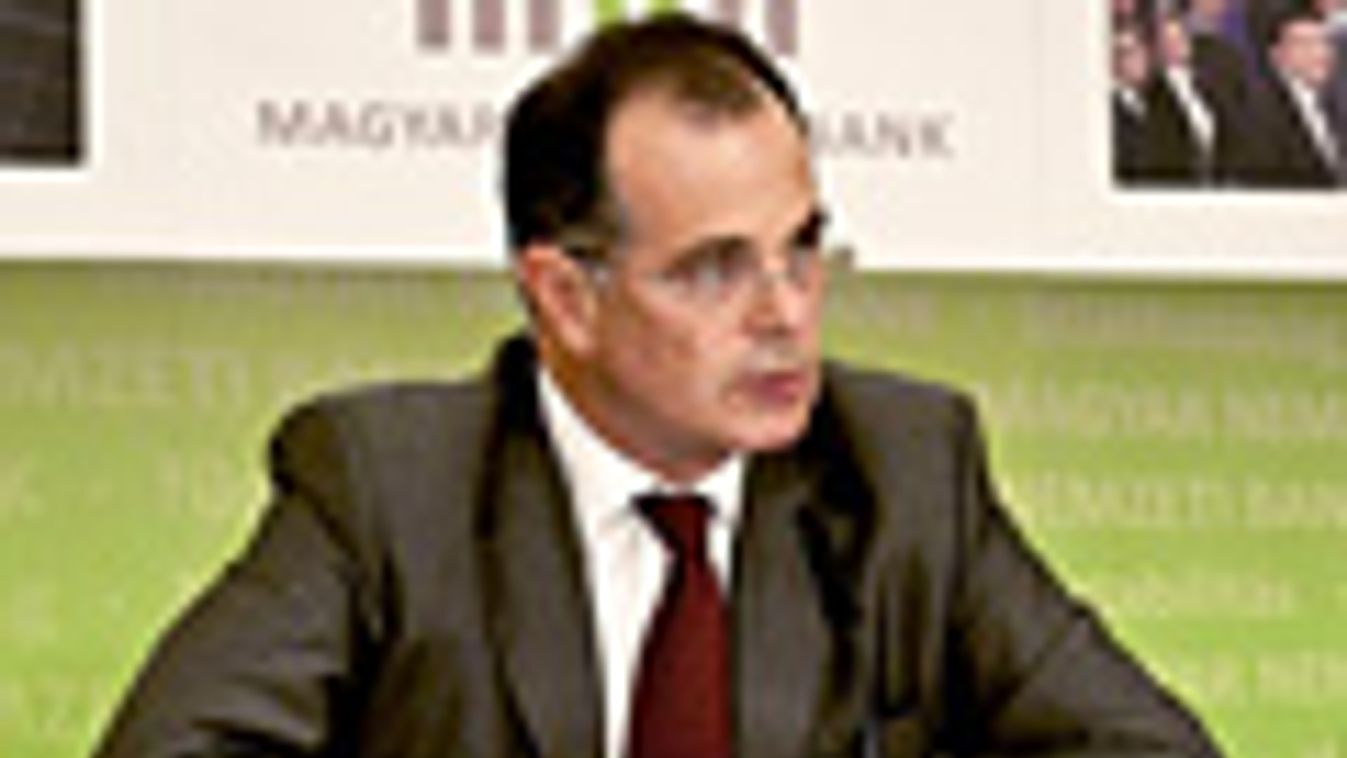 Simor András, Magyar Nemzeti Bank sajtótájékoztató