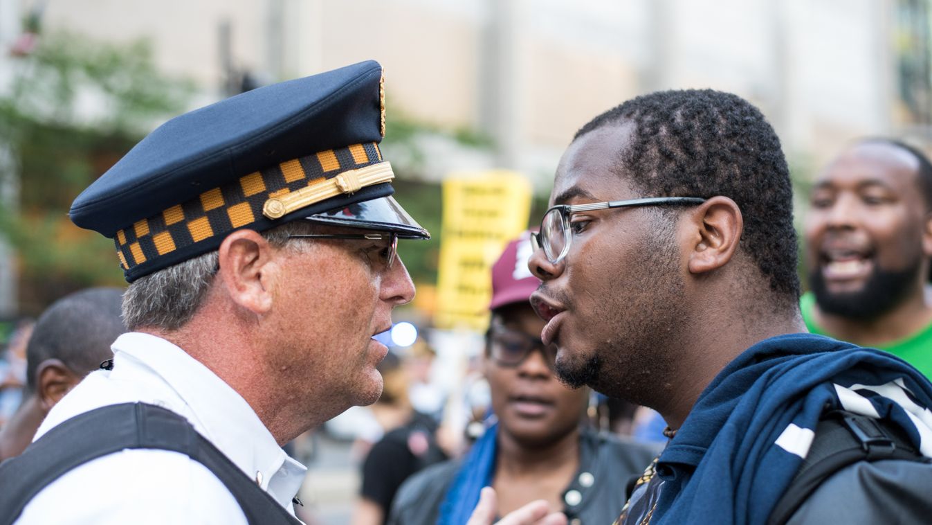 Chicago, USA, tüntetés, fekete életek számítanak 