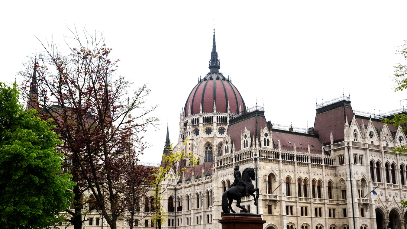 Magyarország legmagasabb épületei- galéria
Parlament Országház Budapest 