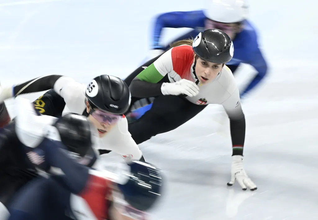 téli olimpia 2022, rövid pályás gyorskorcsolya; női 1500 m negyeddöntő, KÓNYA Zsófia 
