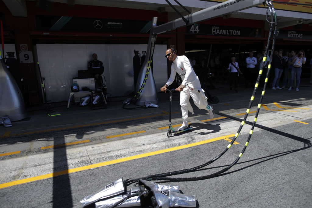 Forma-1, Lewis Hamilton, Mercedes-AMG Petronas, Spanyol Nagydíj, roller 