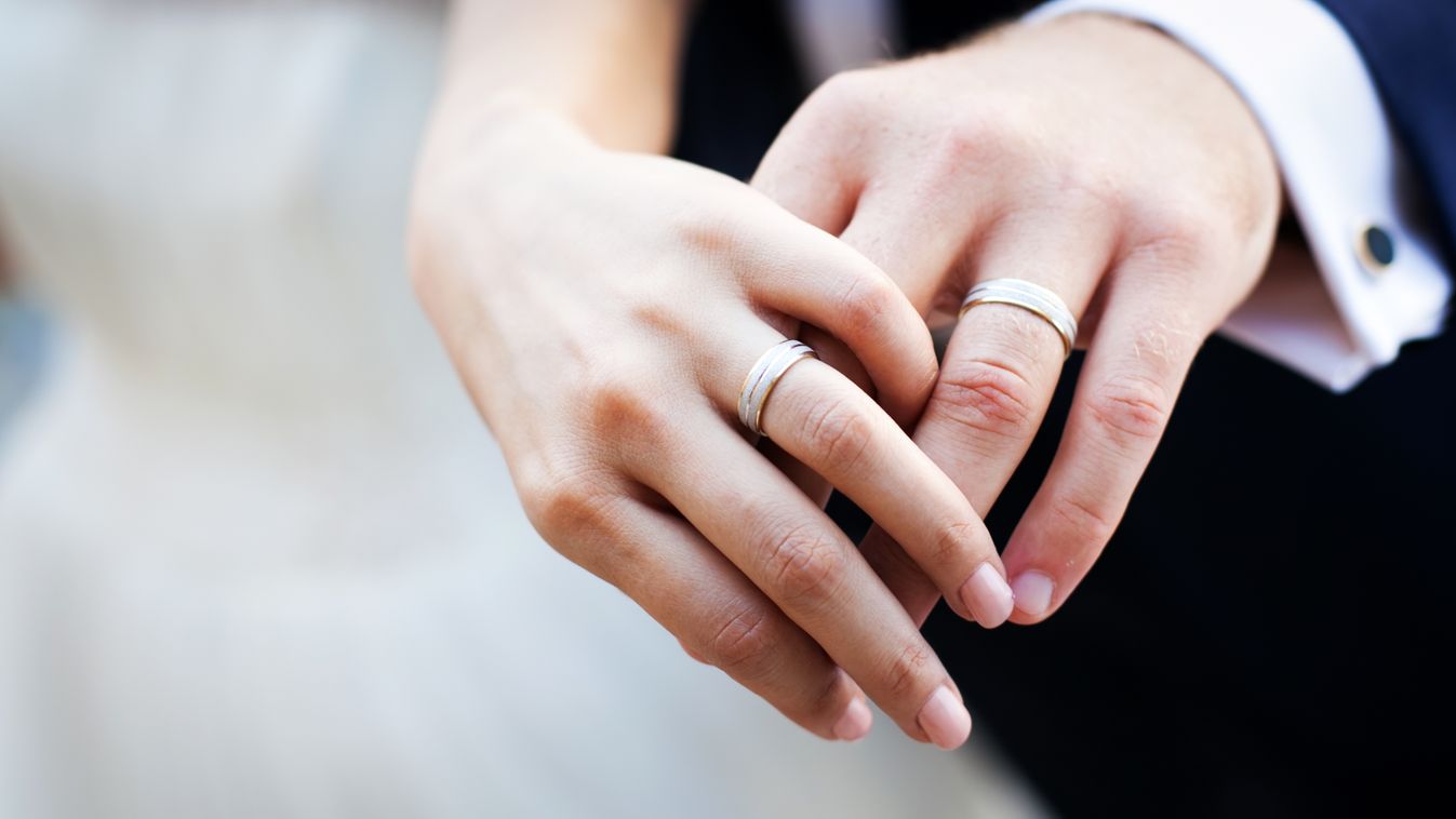 házasság, karikagyűrű 