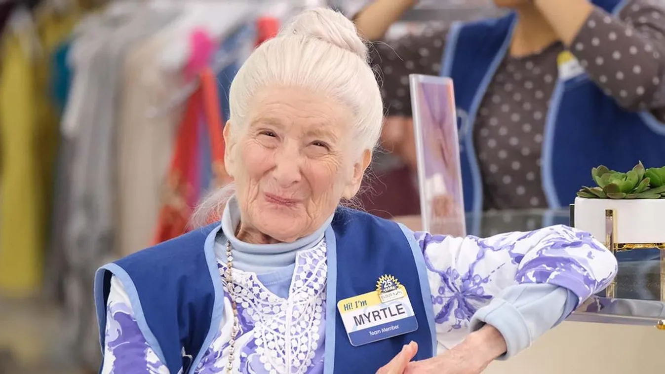 Superstore - Season 4 NUP_186604 select SUPERSTORE -- "Employee Appreciation Day" Episode 422 -- Pictured: Linda Porter as Myrtle -- (Photo by: Tyler Golden/NBC) 
