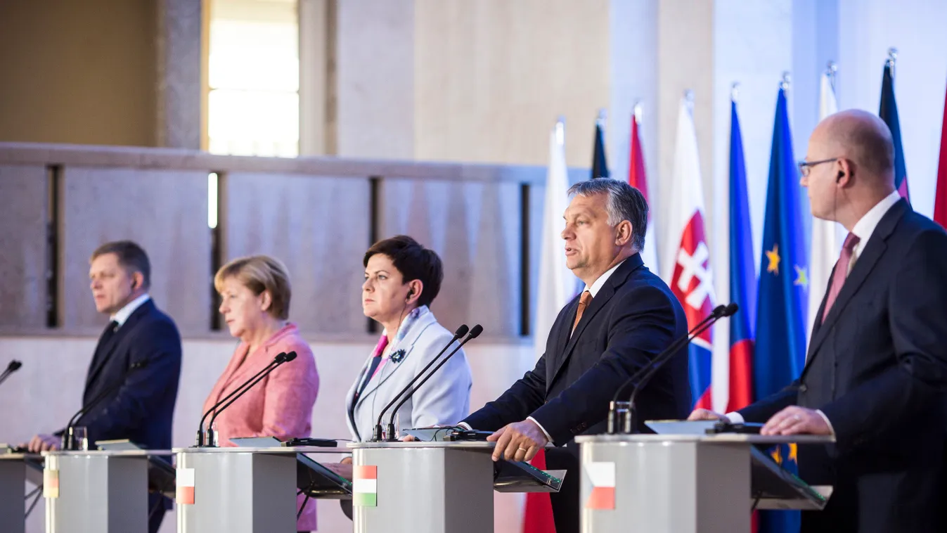 Orbán Viktor; FICO, Robert; MERKEL, Angela; SOBOTKA, Bohuslav; SZYDLO, Beata, V4-csúcs , Varsó 