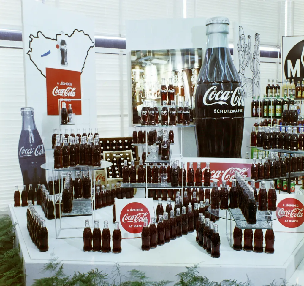 Coca Cola, Magyarország, 1973 