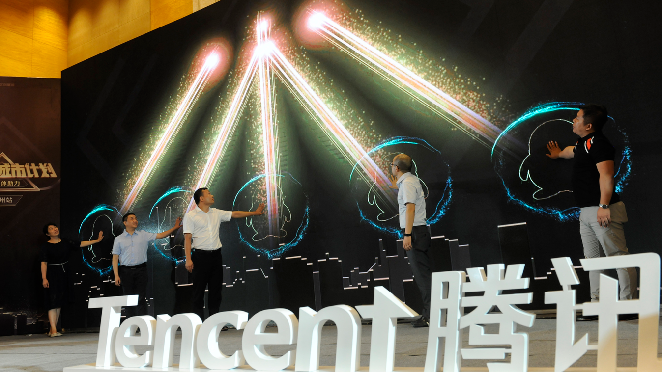 Tencent, JD.com in merchandising tie-up  China Chinese e-commerce JD.com internet Tencent game partnership merchandising 