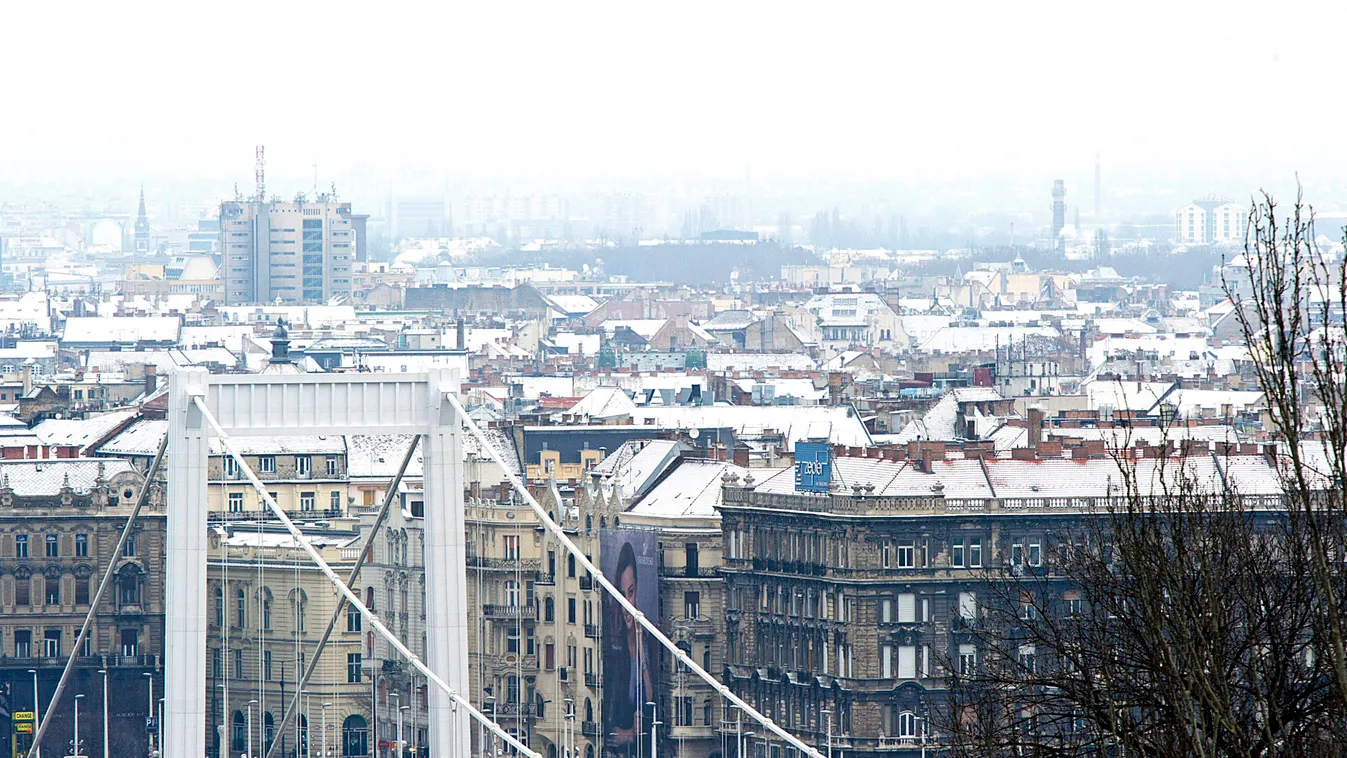 Erzsébet híd FOTÓ FOTÓTÉMA havas IDŐJÁRÁS KÖZLEKEDÉSI LÉTESÍTMÉNY városkép Budapest, 2014. december 28.
Budapest belvárosa havazás után, 2014. december 28-án.
MTI Fotó: Lakatos Péter 
