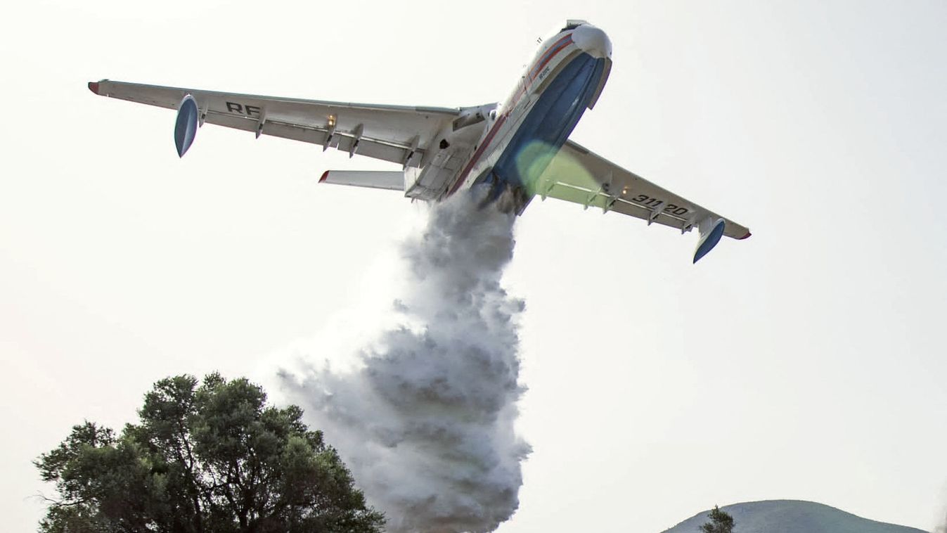 Turkey Wildfires fire extinguishing aviation forest airplane Horizontal 